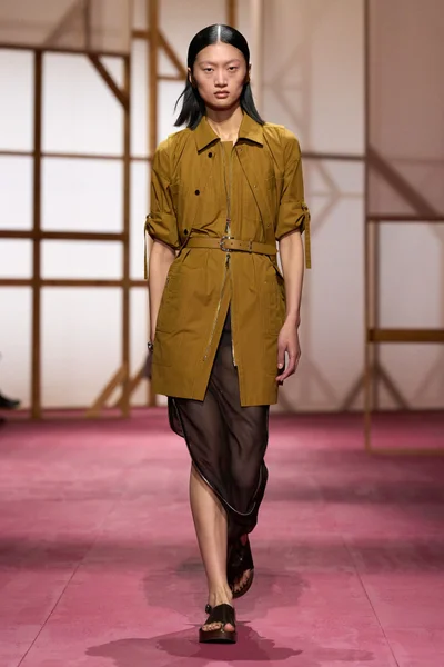 Look 28
